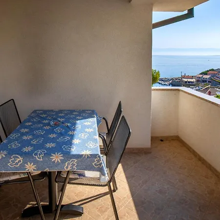 With A Parking Space Apartament Mali Lošinj