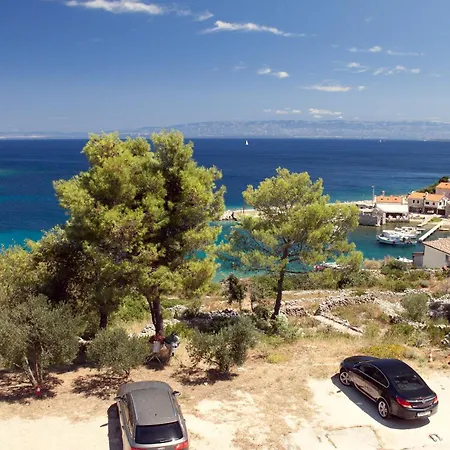 With A Parking Space Apartament Mali Lošinj