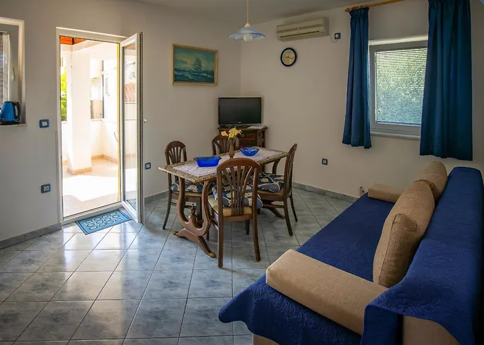 With A Parking Space Apartment *